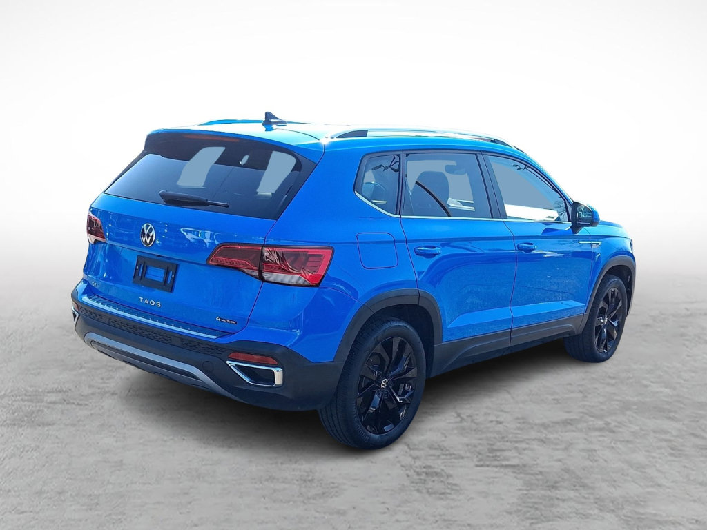Used 2023 Volkswagen Taos SE w/ Panoramic Sunroof Package image 5
