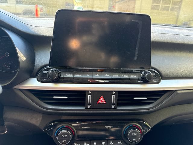 Used 2019 Kia Forte LXS FWD image 18