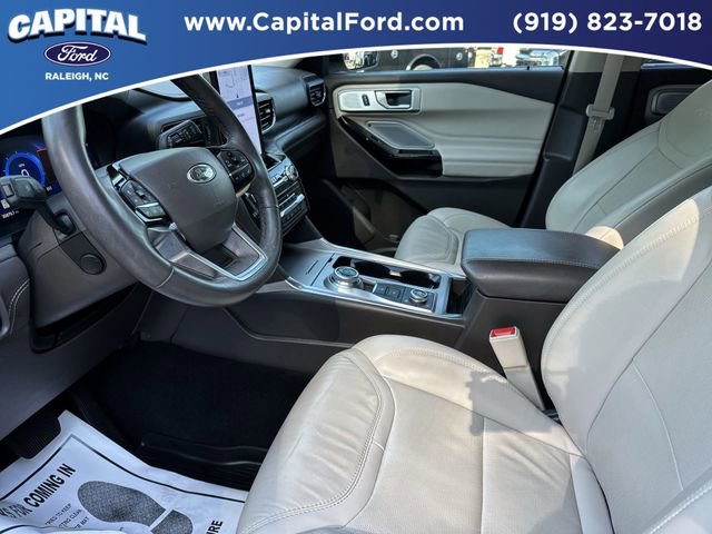 Used 2024 Ford Explorer Platinum w/ Technology Package AWD/4WD image 19