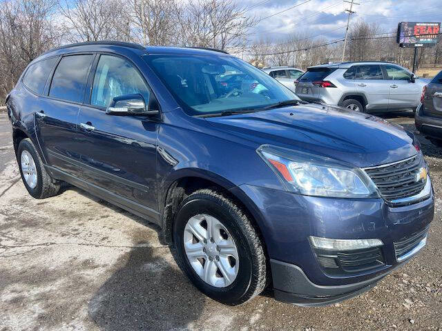 Used 2014 Chevrolet Traverse LS image 1