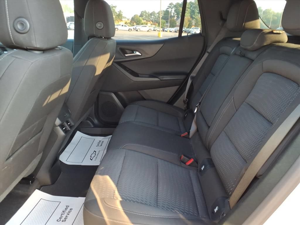 Used 2026 Chevrolet Equinox LT FWD image 22