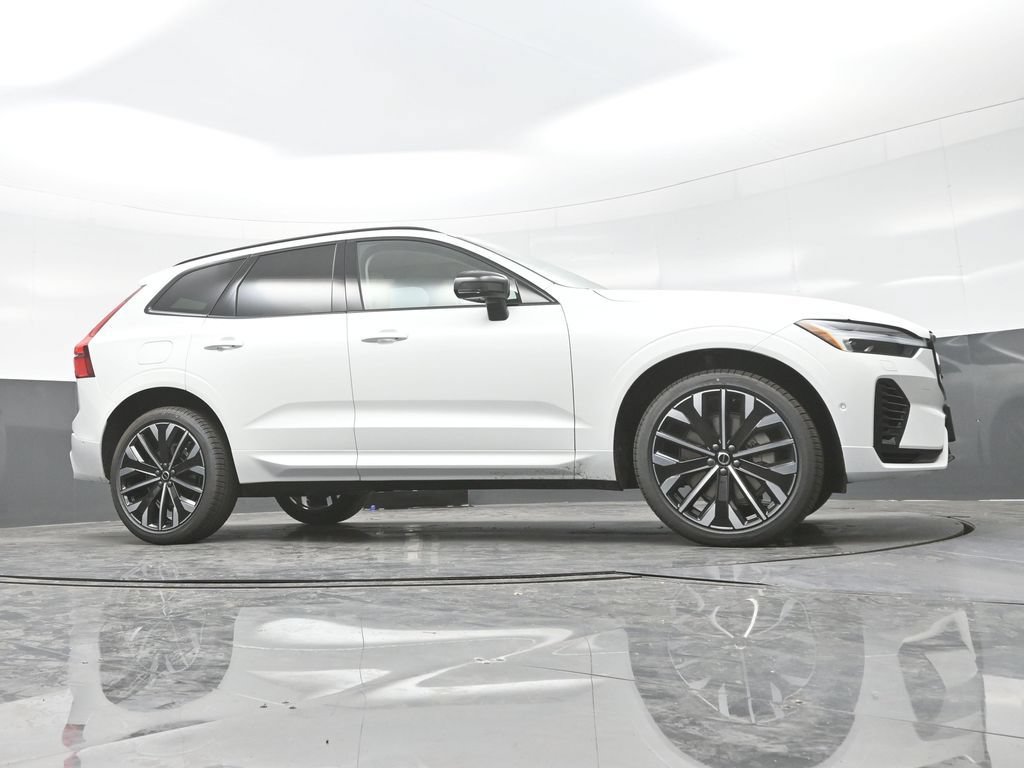 New 2026 Volvo XC60 T8 Ultra w/ Protection Package Premier AWD/4WD image 28