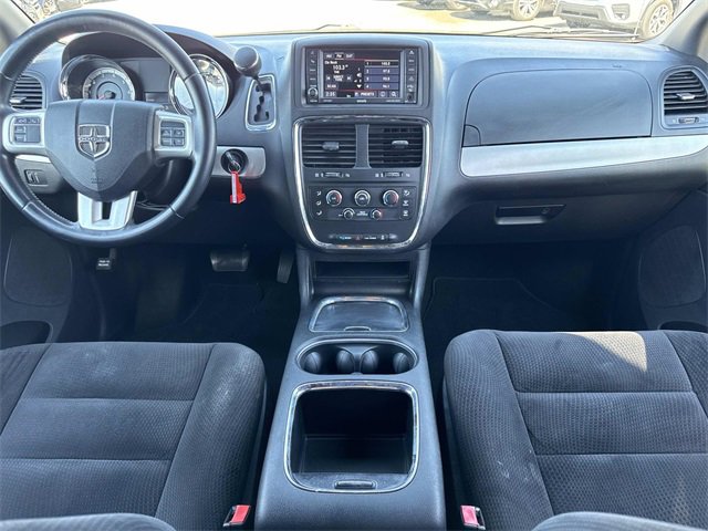 Used 2015 Dodge Grand Caravan SXT w/ Blacktop Package image 24