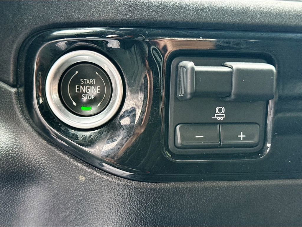 Certified 2024 Chevrolet Silverado 3500 LT image 32