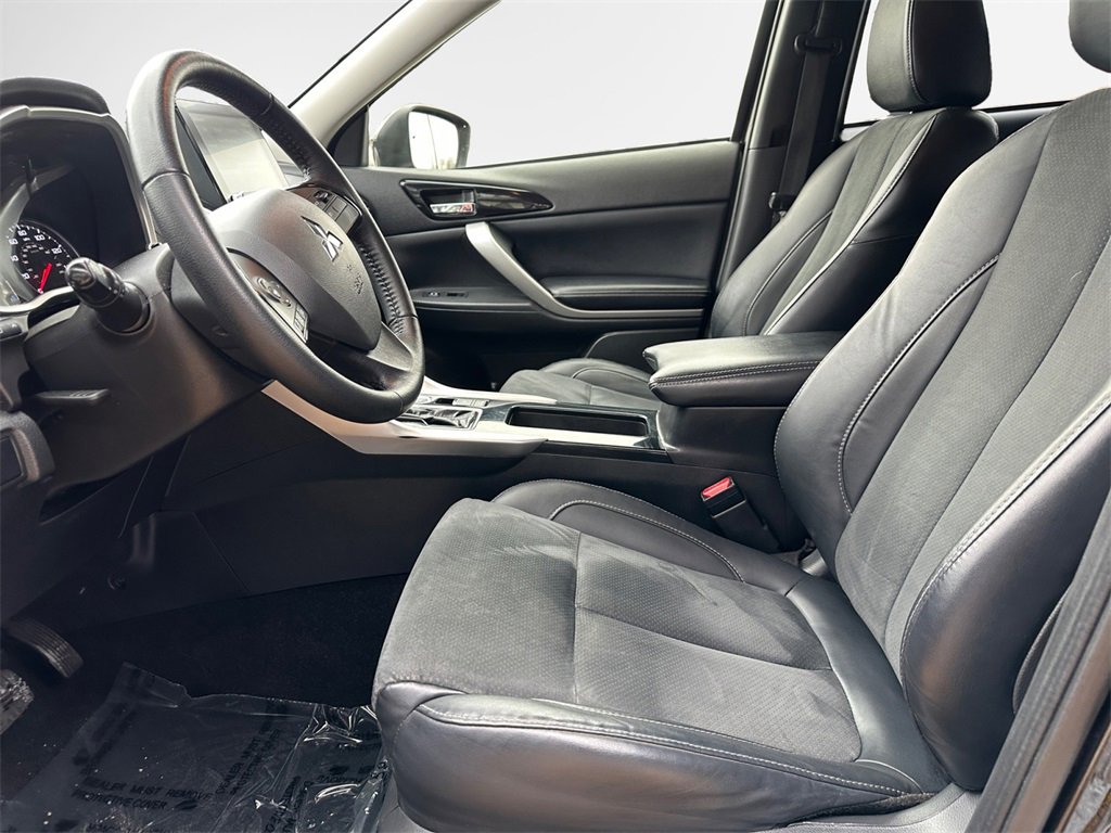 Used 2023 Mitsubishi Eclipse Cross SE image 12