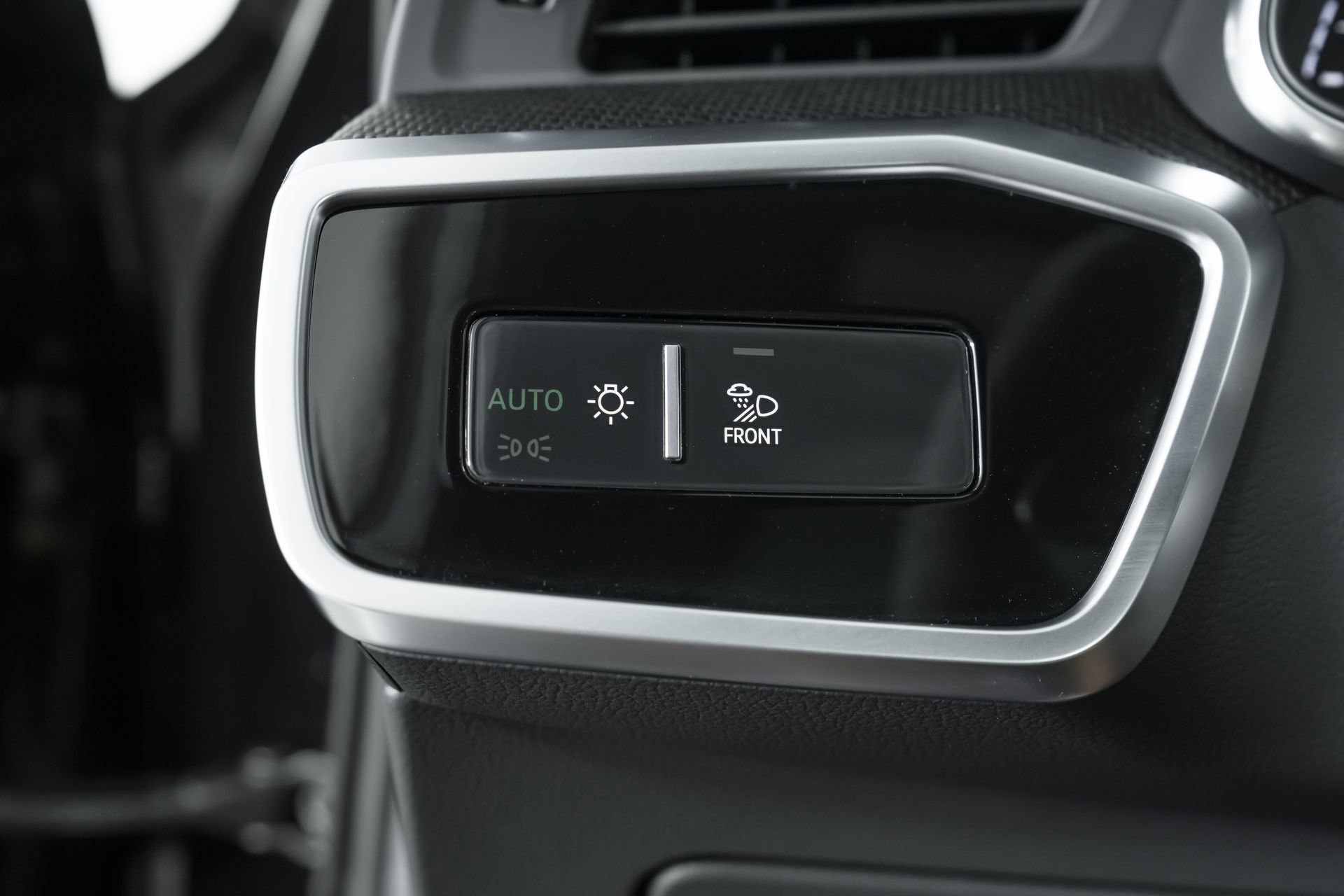 Used 2024 Audi RS 6 performance w/ Matte Carbon Package image 72