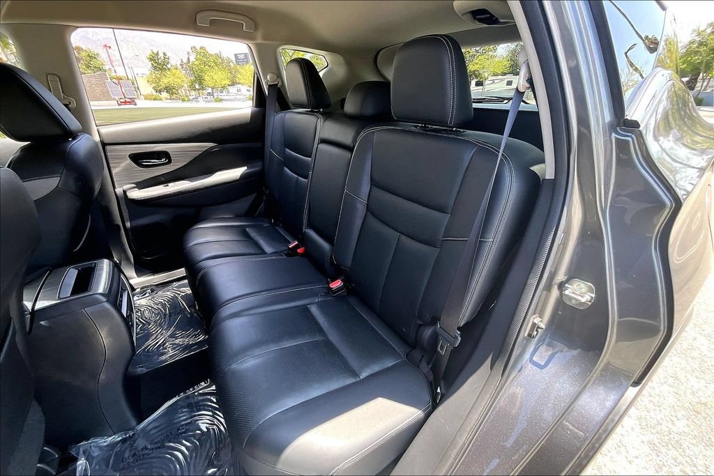 Used 2016 Nissan Murano Platinum FWD image 19