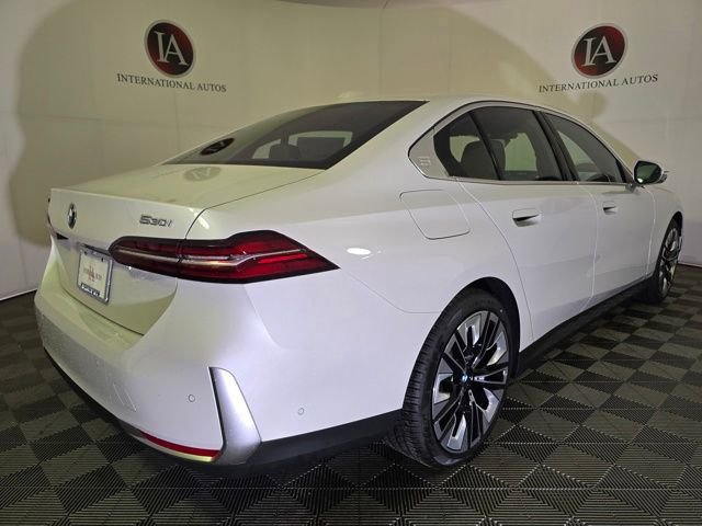 New 2025 BMW 530i xDrive w/ Premium Package image 4