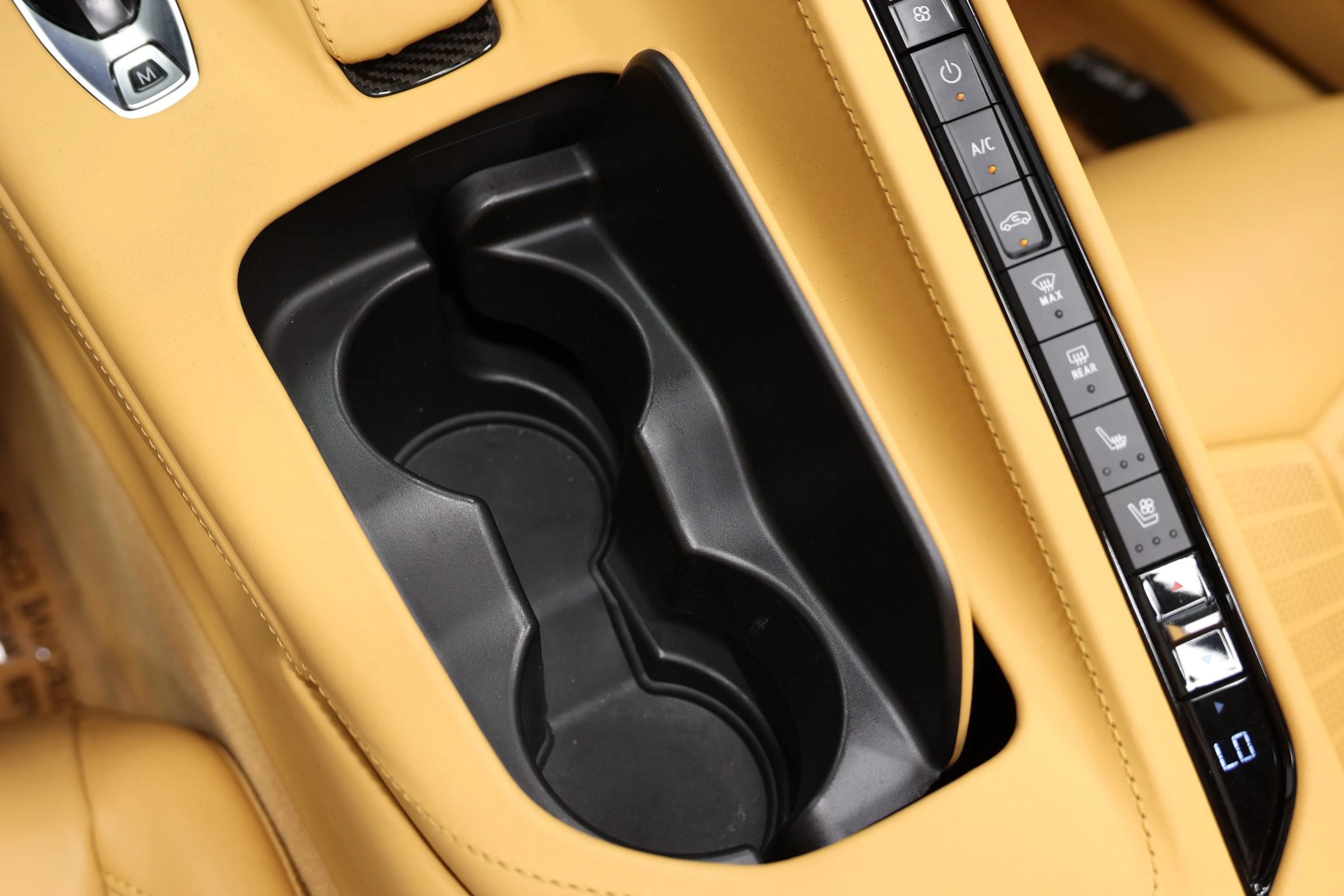 Used 2022 Chevrolet Corvette Stingray Premium Conv w/ Z51 Performance Package RWD image 52