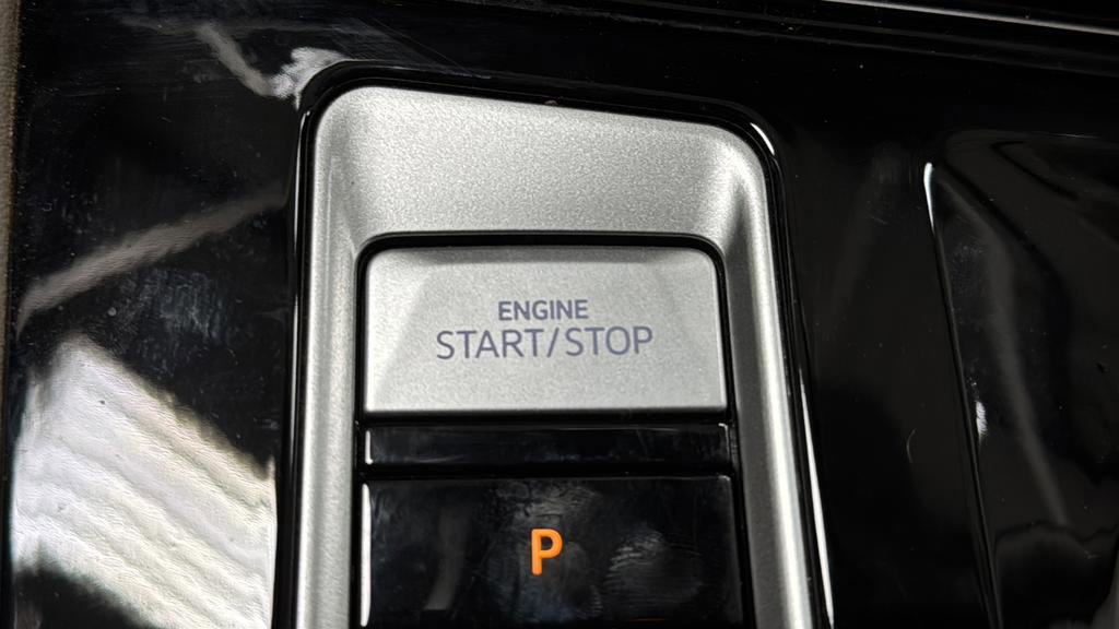 Used 2024 Volkswagen Atlas SE w/ Black Wheel Package image 22