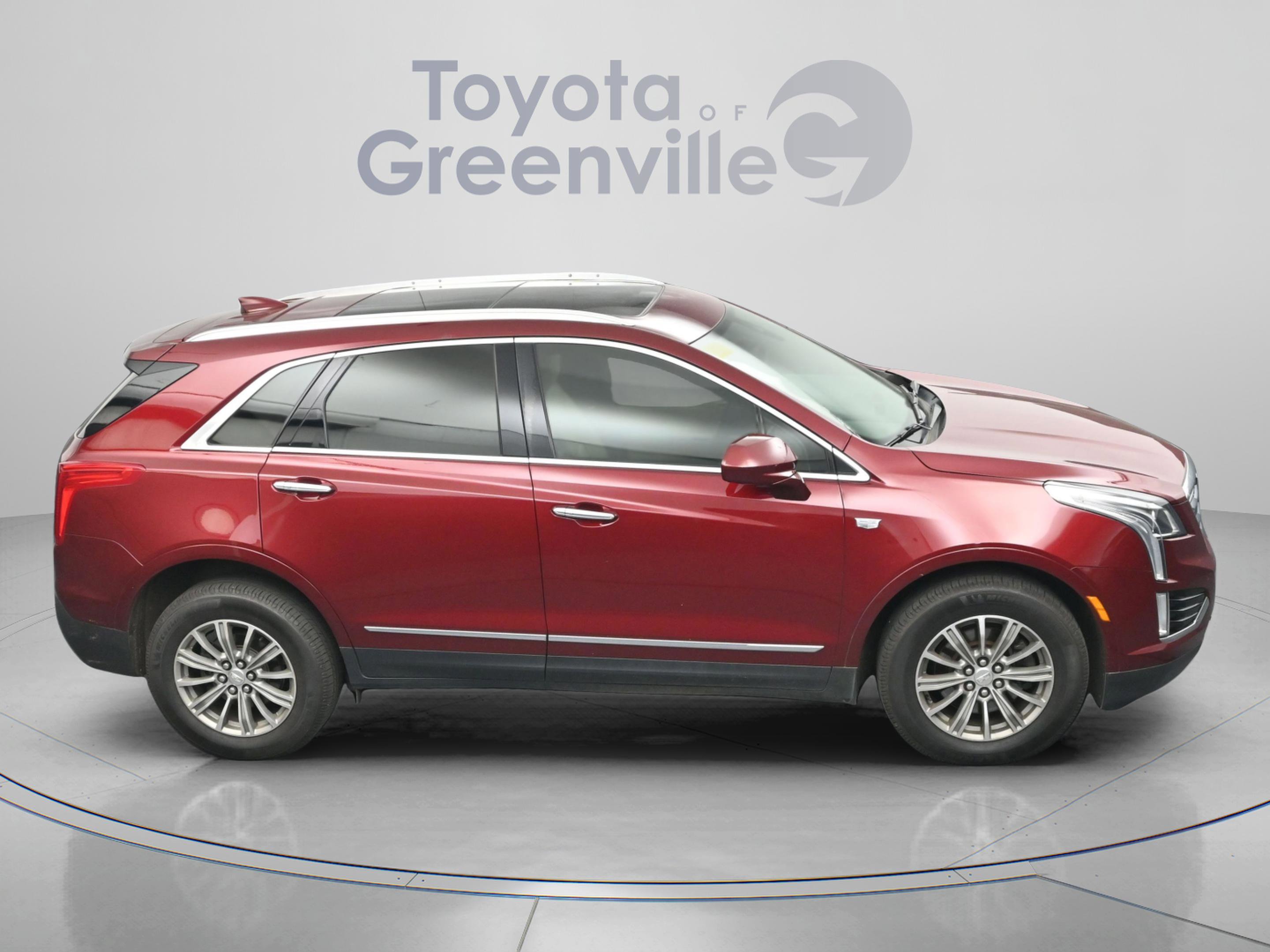 Used 2018 Cadillac XT5 Luxury w/ Driver Awareness Package FWD image 17