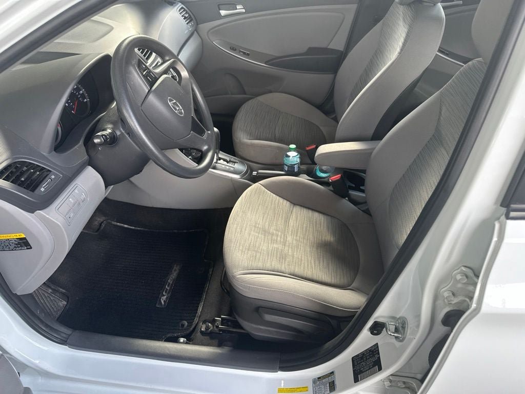 Used 2015 Hyundai Accent GS FWD image 10