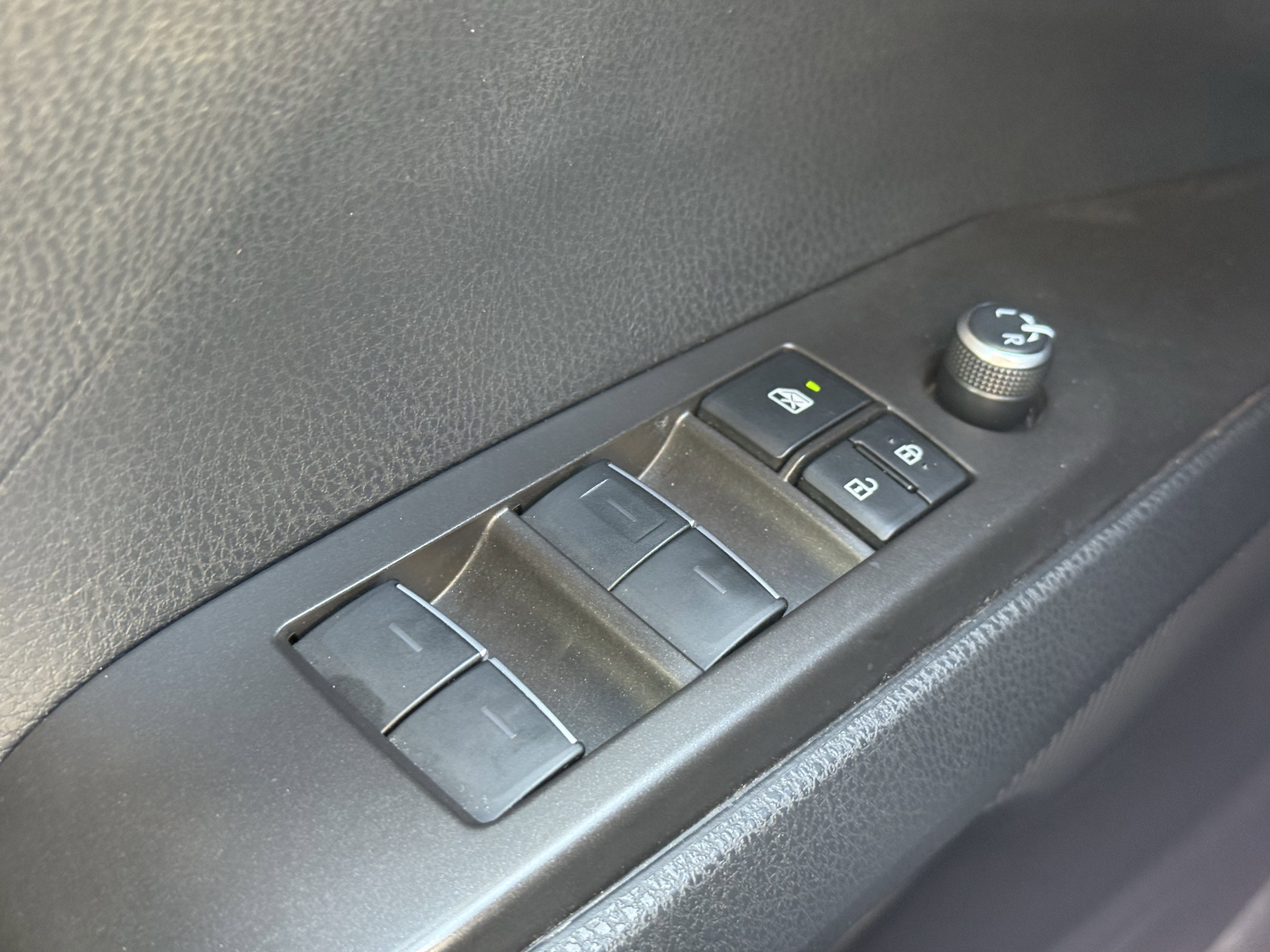 Used 2023 Toyota Camry XSE image 27