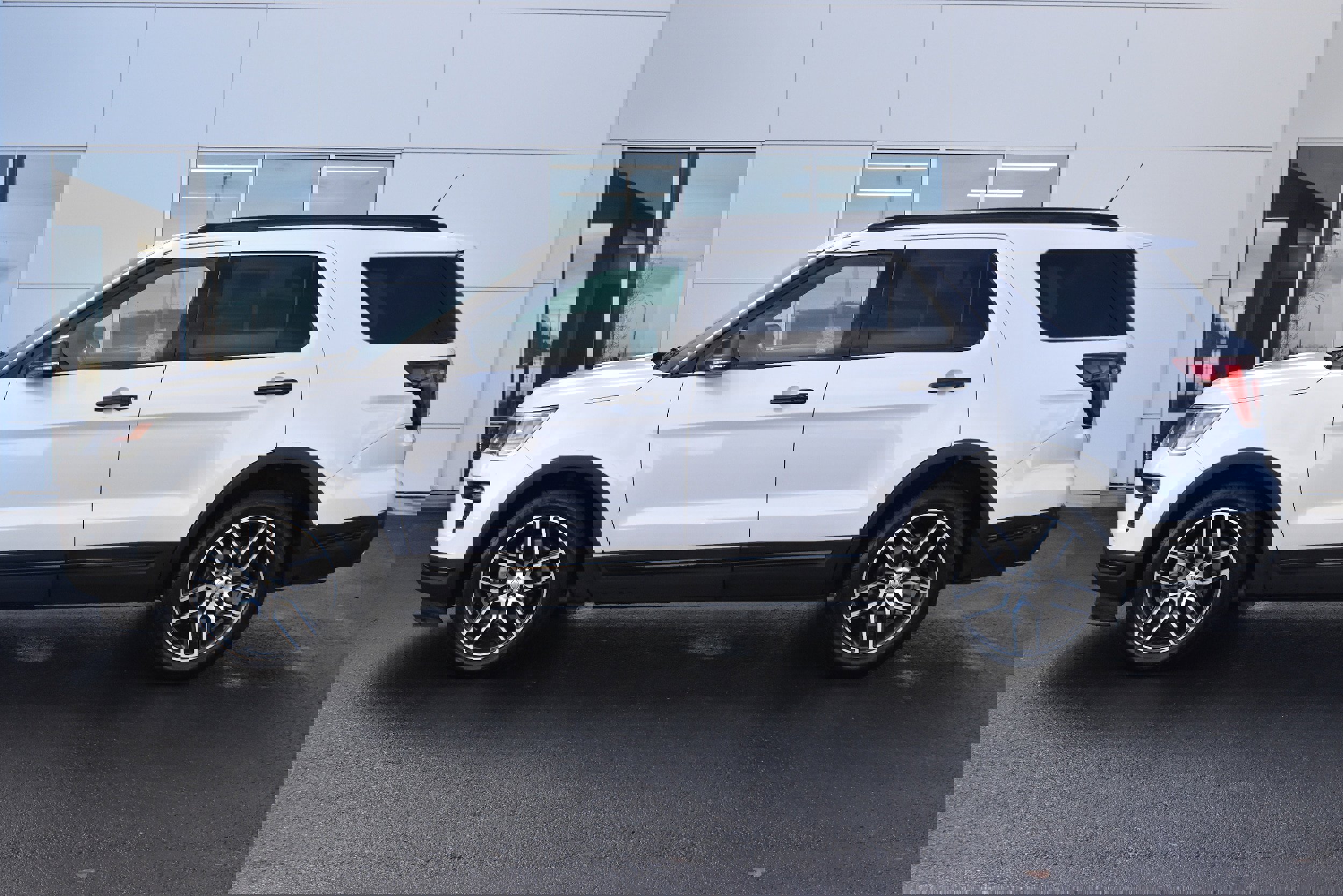 Used 2019 Ford Explorer Sport w/ Equipment Group 401A image 13