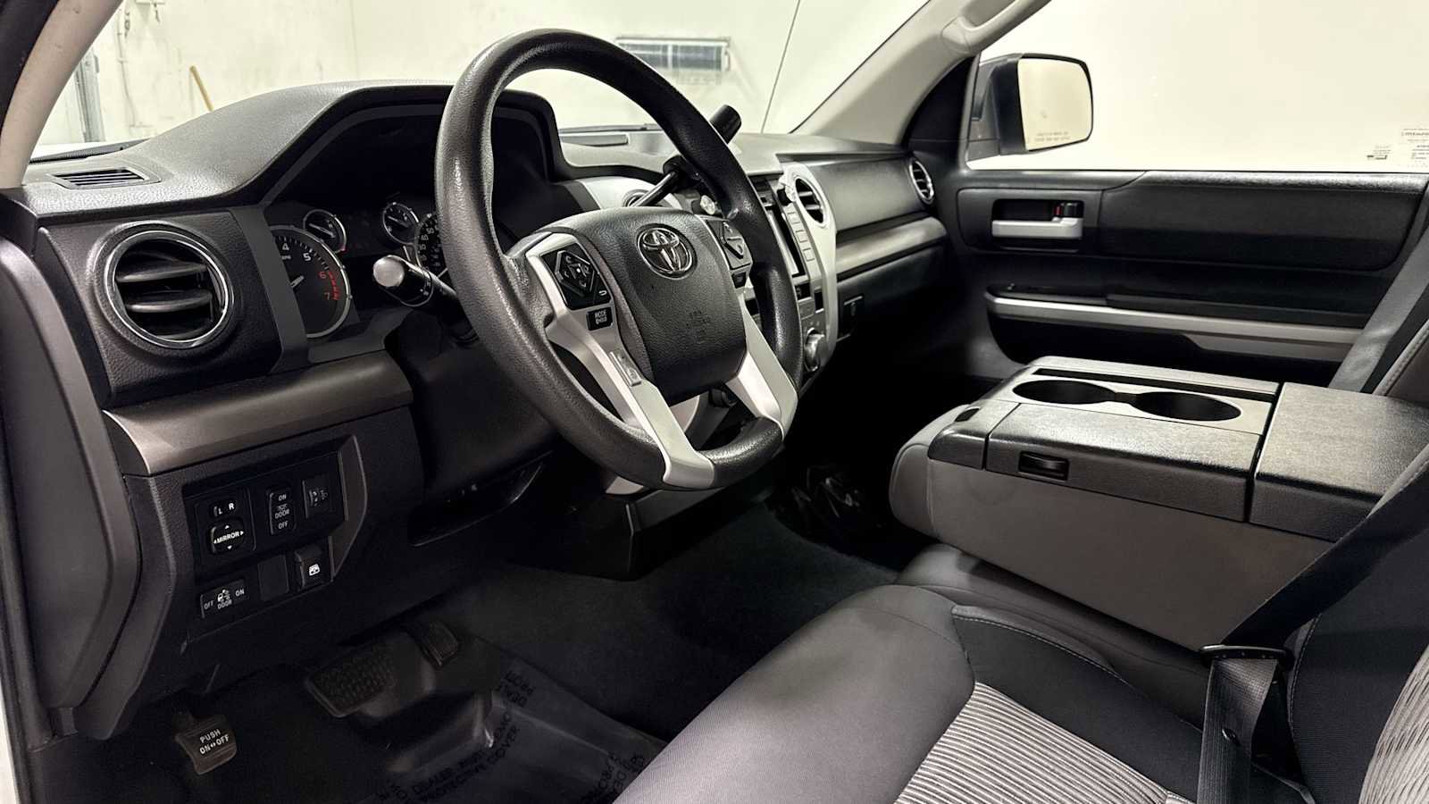 Certified 2016 Toyota Tundra SR5 image 12