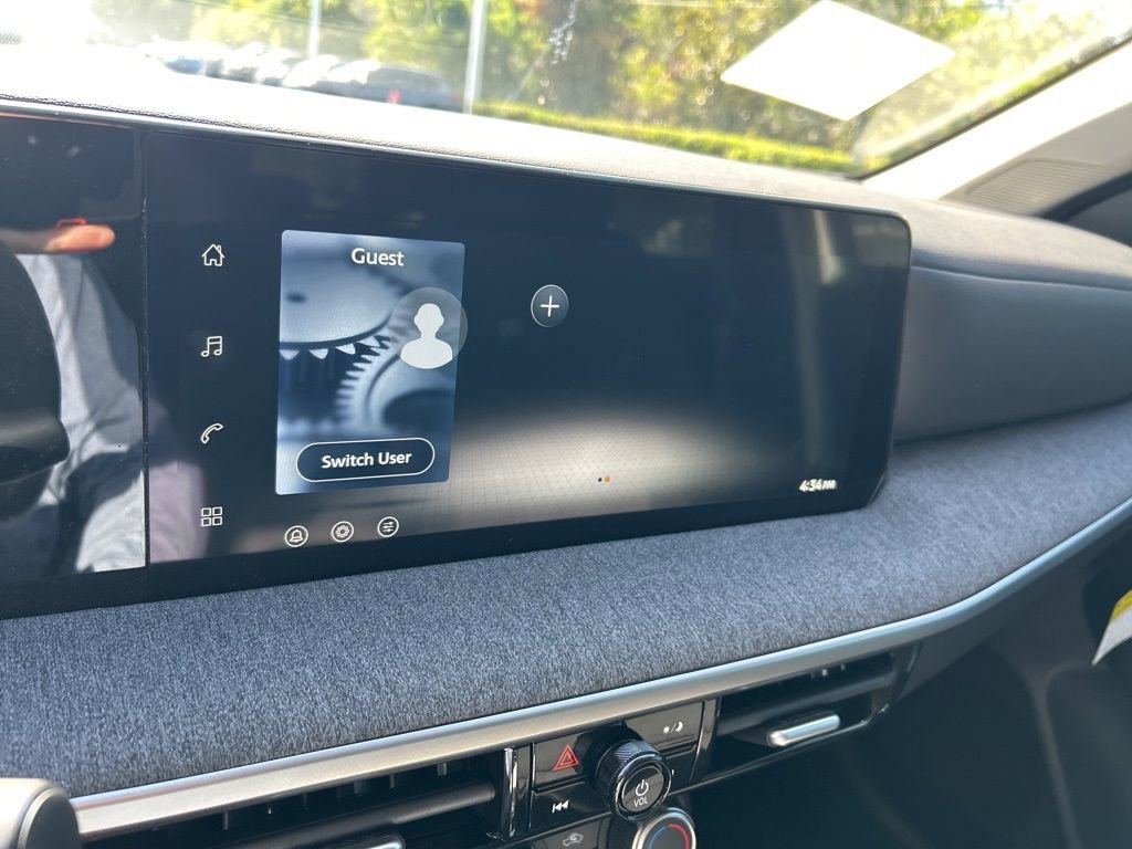 New 2026 Nissan Kicks S w/ Charging Package FWD image 32