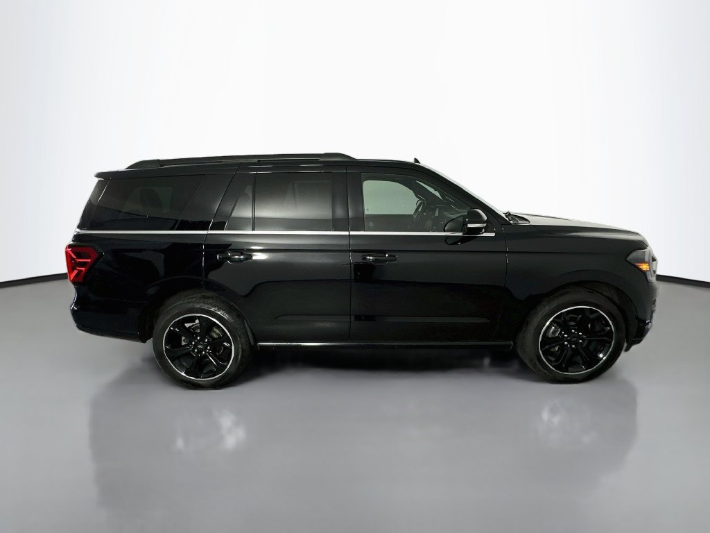 Used 2022 Ford Expedition Limited RWD image 8