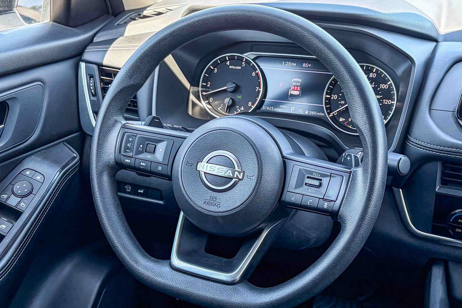 Used 2024 Nissan Rogue SV AWD/4WD image 13