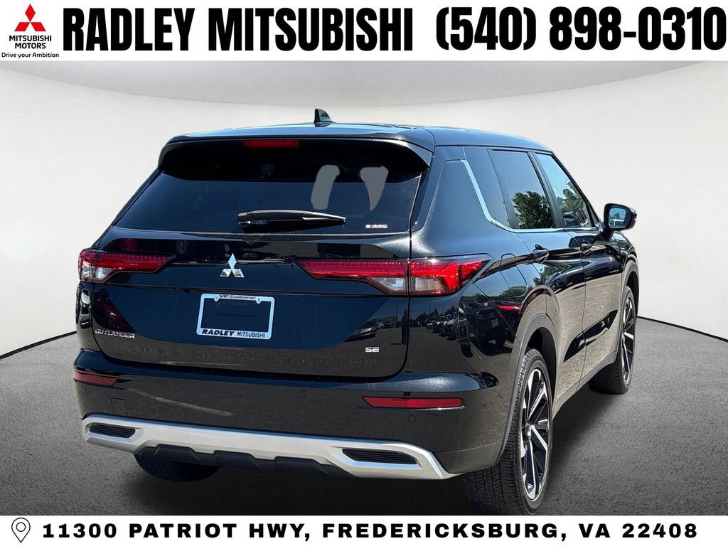 Used 2023 Mitsubishi Outlander SE AWD/4WD image 23
