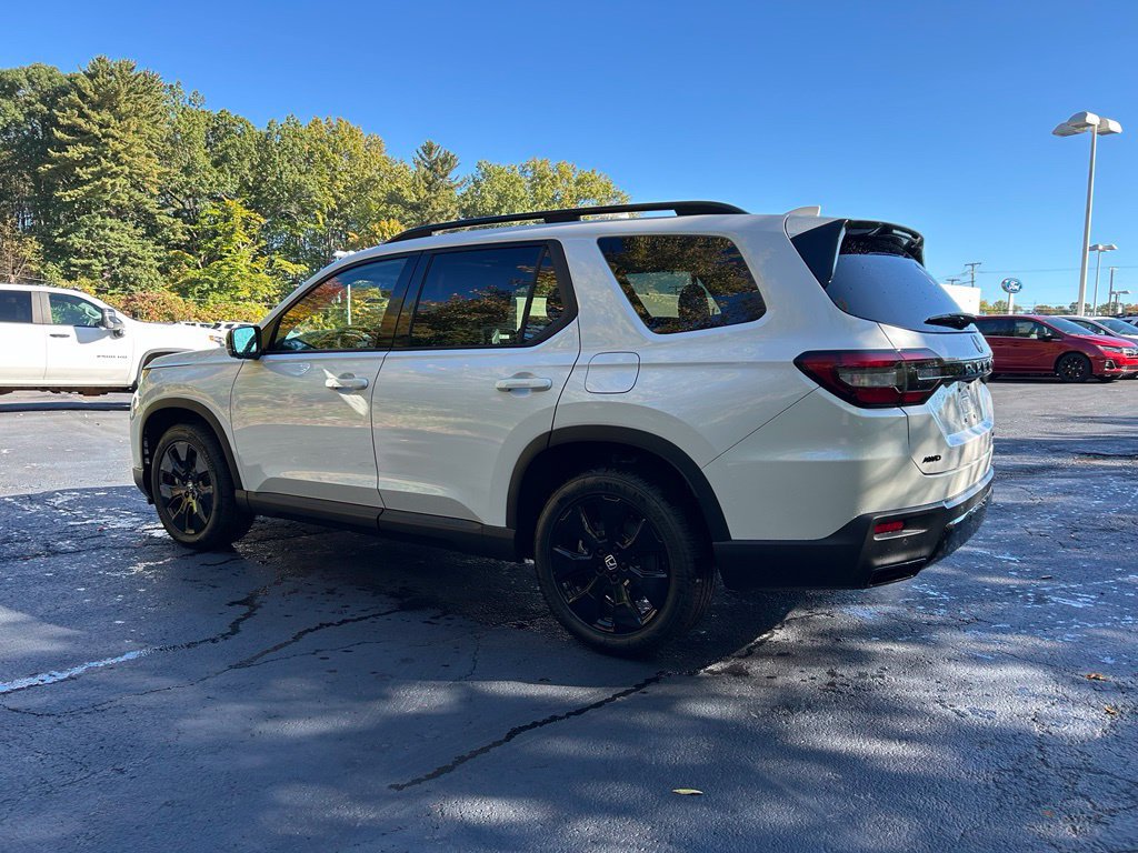 New 2026 Honda Pilot Black Edition image 6