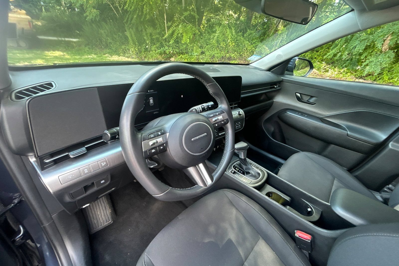 Used 2025 Hyundai Kona SEL AWD/4WD image 9