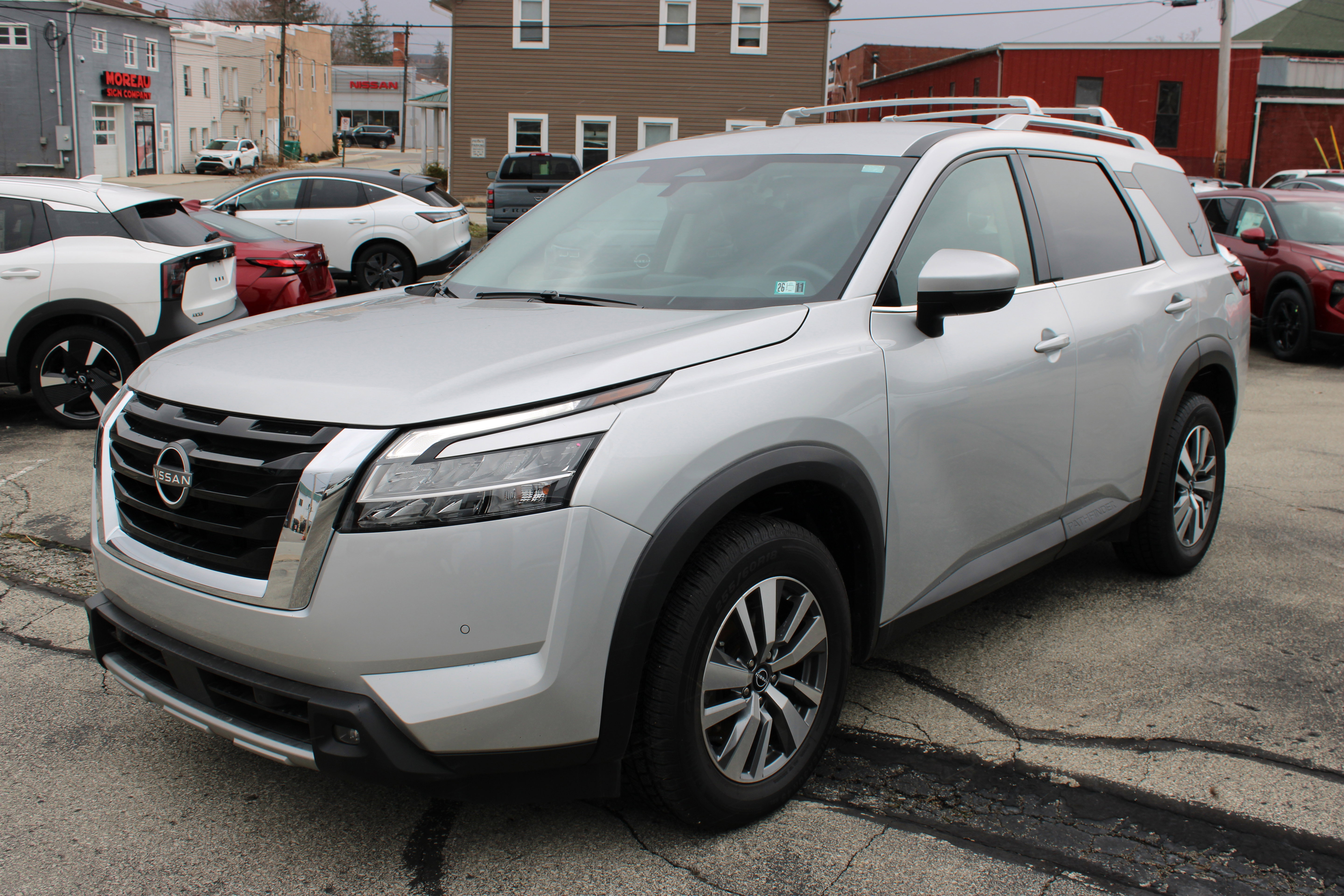 Certified 2023 Nissan Pathfinder SL