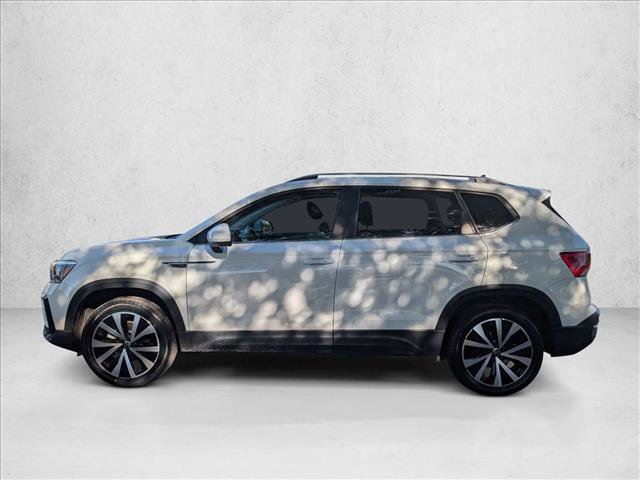 Used 2023 Volkswagen Taos SE image 10