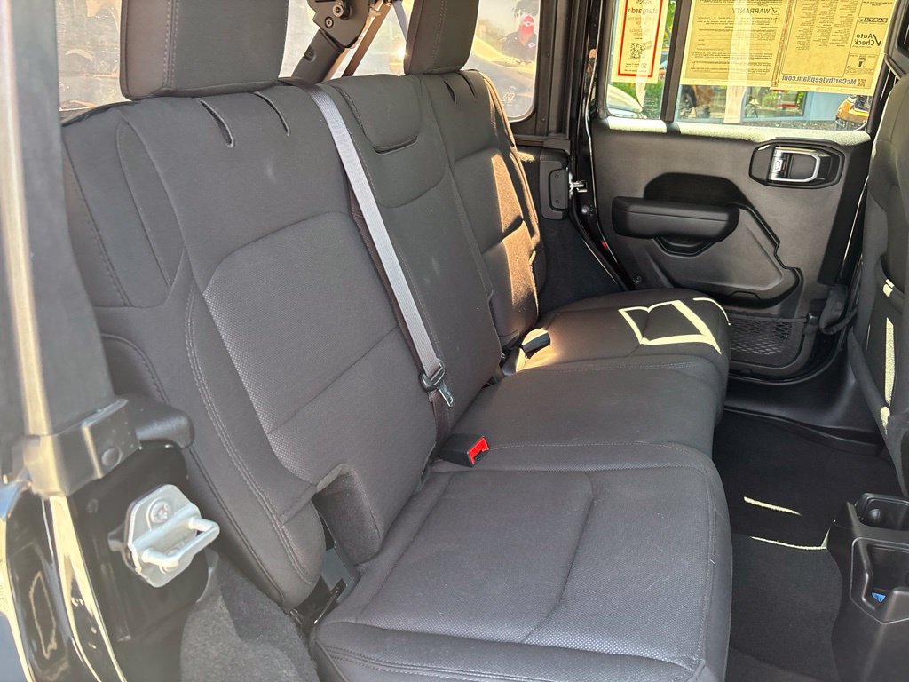 Used 2023 Jeep Wrangler Unlimited Sport AWD/4WD image 24