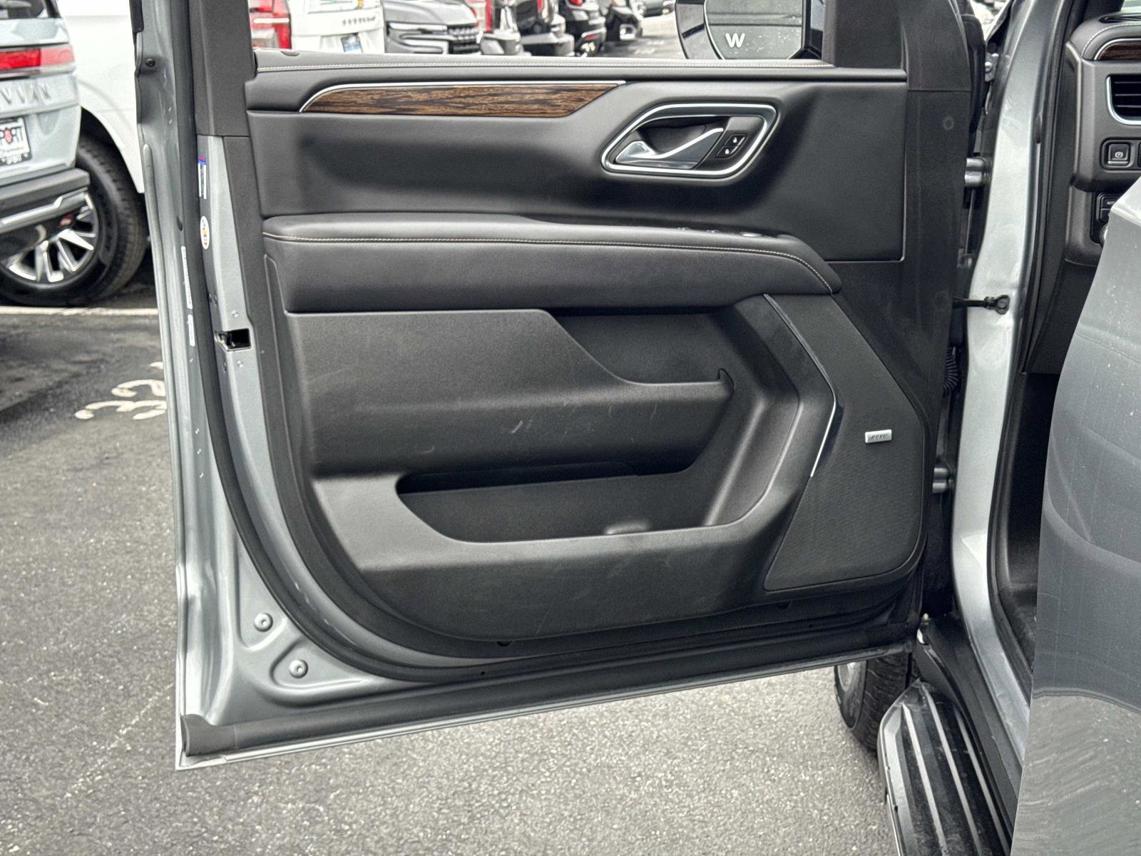 Certified 2023 Chevrolet Suburban Premier image 16