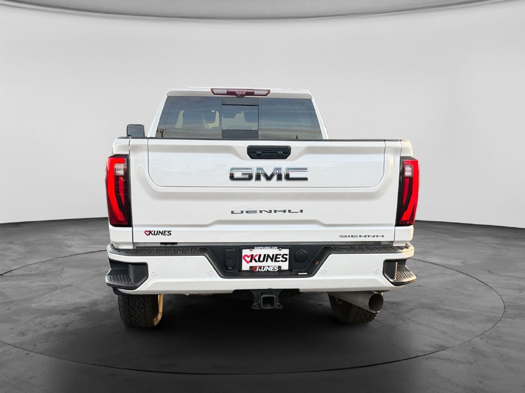 Used 2025 GMC Sierra 2500 Denali Ultimate AWD/4WD image 8