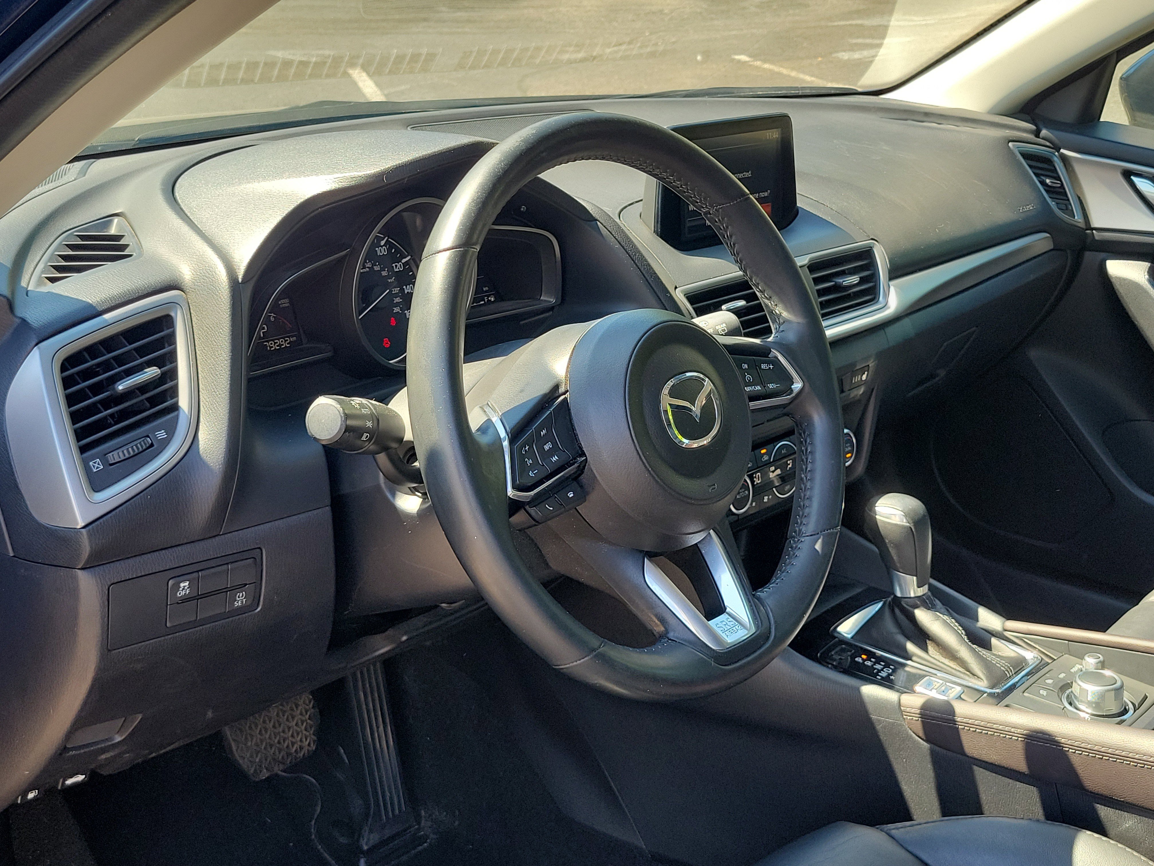 Used 2017 MAZDA MAZDA3 Touring FWD image 20