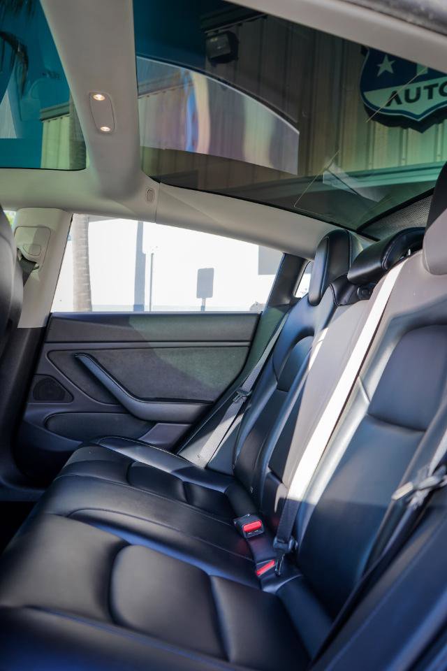 Used 2019 Tesla Model 3 Mid Range image 16