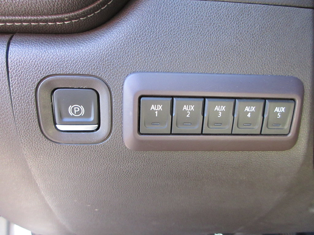 Used 2021 Chevrolet Silverado 3500 LT w/ All Star Edition AWD/4WD image 26