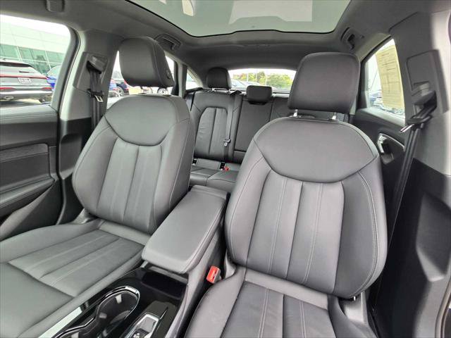 Used 2025 Audi A5 2.0T Premium Plus w/ Premium Plus AWD/4WD image 21