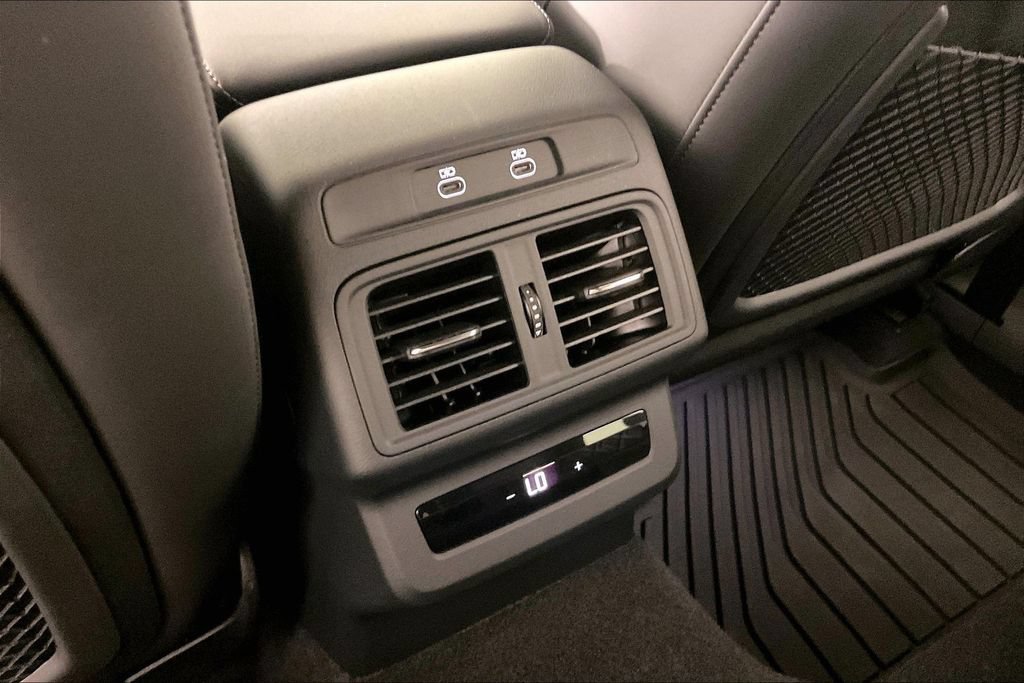 Used 2026 Audi SQ5 Premium Plus AWD/4WD image 9