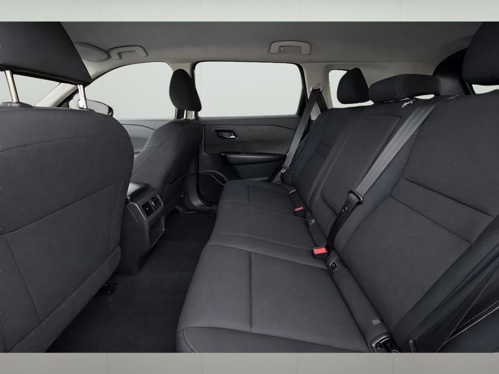 Used 2023 Nissan Rogue S image 14