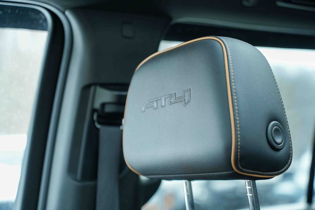 Used 2022 GMC Yukon AT4 image 42