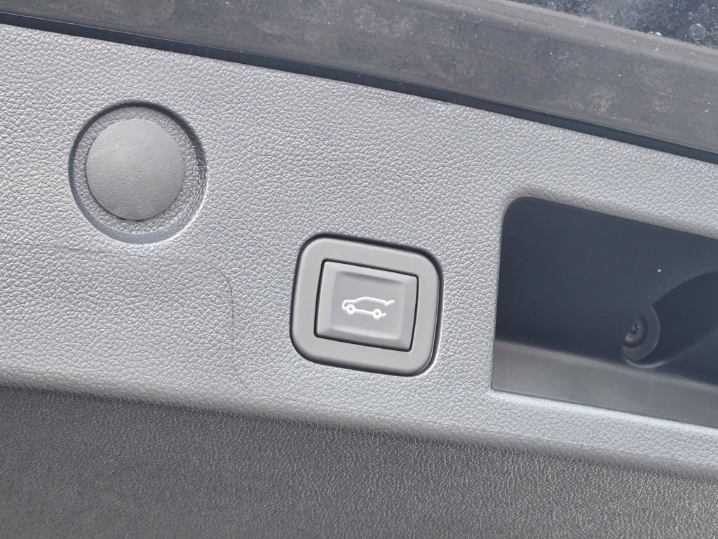 New 2027 GMC Terrain Denali w/ LPO, Floor Liner Package AWD/4WD image 27