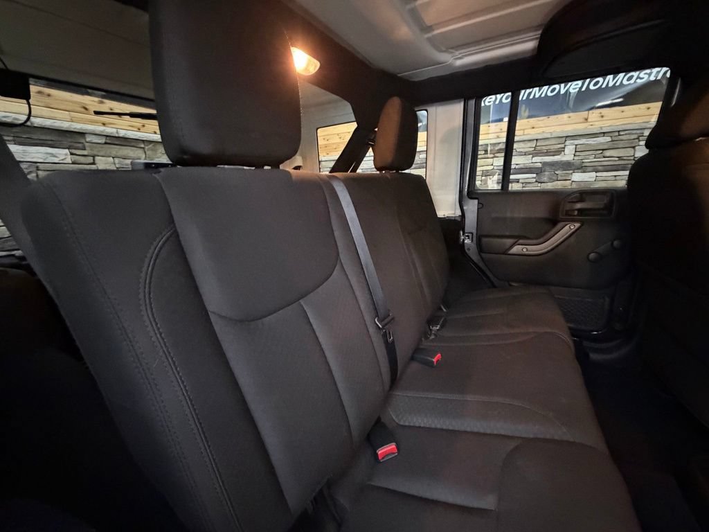 Used 2016 Jeep Wrangler Unlimited Sport w/ Connectivity Group AWD/4WD image 40