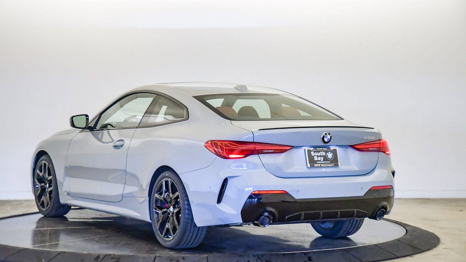 New 2026 BMW 430i Coupe w/ M Sport Package image 2