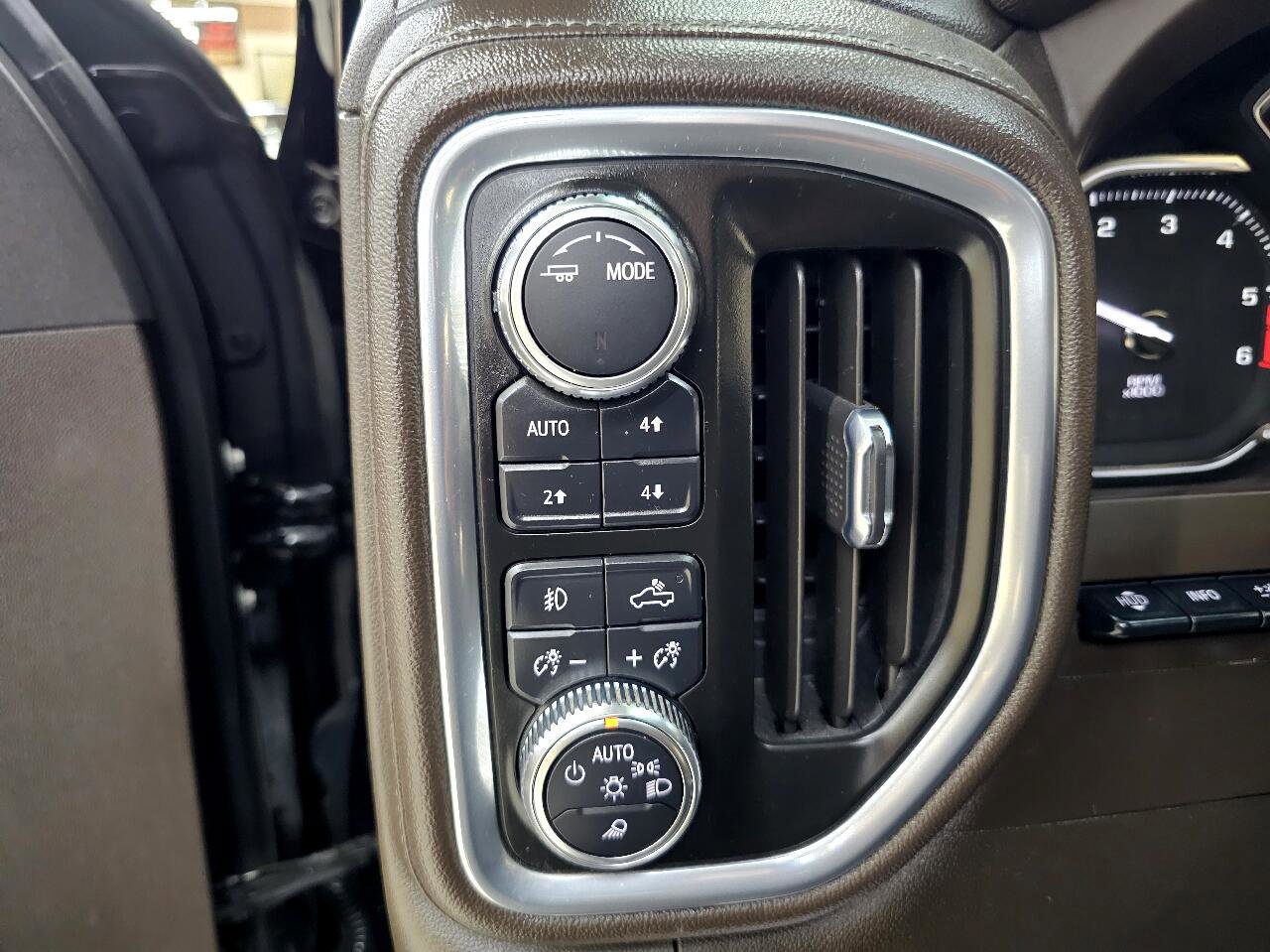 Used 2022 GMC Sierra 1500 Denali w/ Denali Premium Package image 35