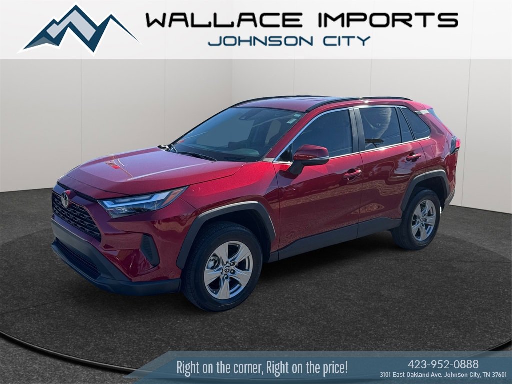 Used 2023 Toyota RAV4 XLE image 2