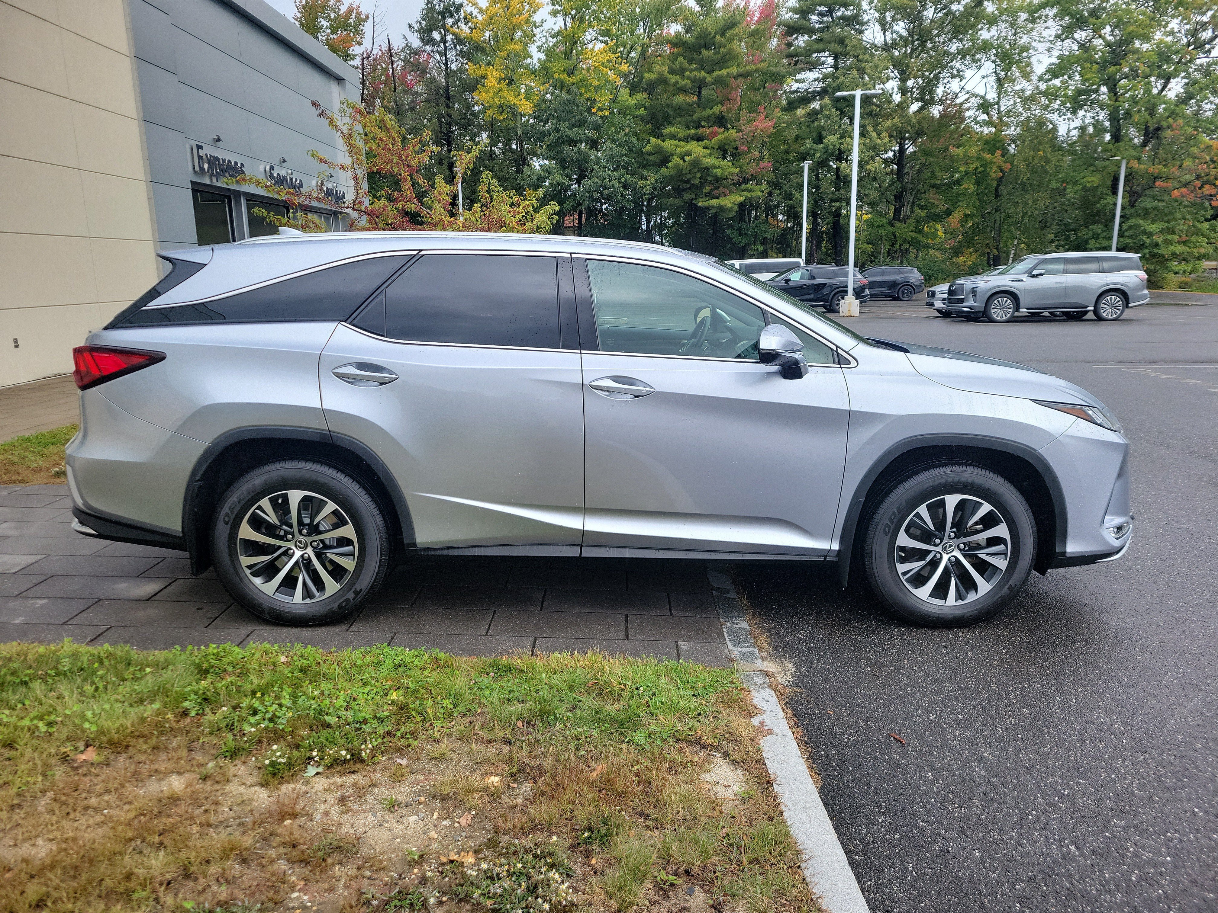 Used 2022 Lexus RX 350L Premium w/ Premium Package AWD/4WD image 8