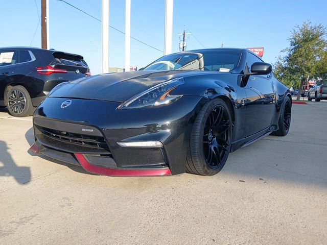 Used 2016 Nissan 370Z NISMO image 3