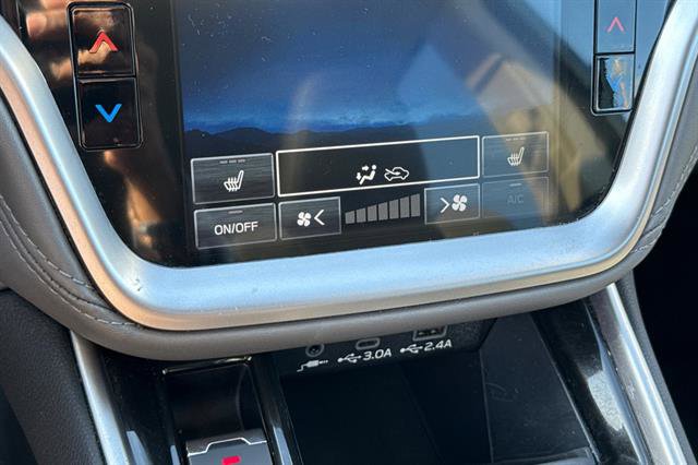 Used 2023 Subaru Outback Onyx Edition XT w/ Popular Package #2 image 23