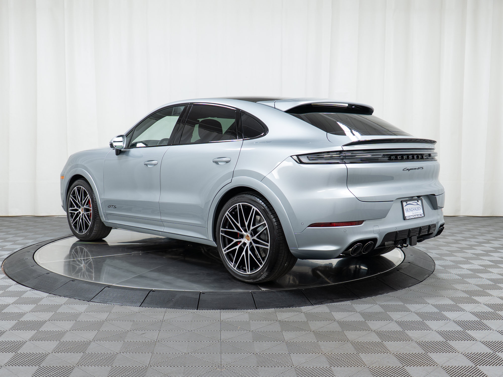 New 2026 Porsche Cayenne GTS AWD/4WD image 3