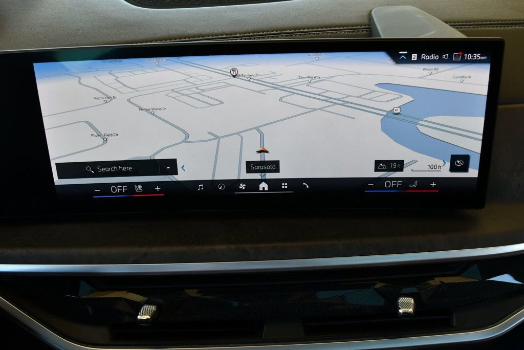 Used 2024 BMW X7 xDrive40i w/ M Sport Package image 55