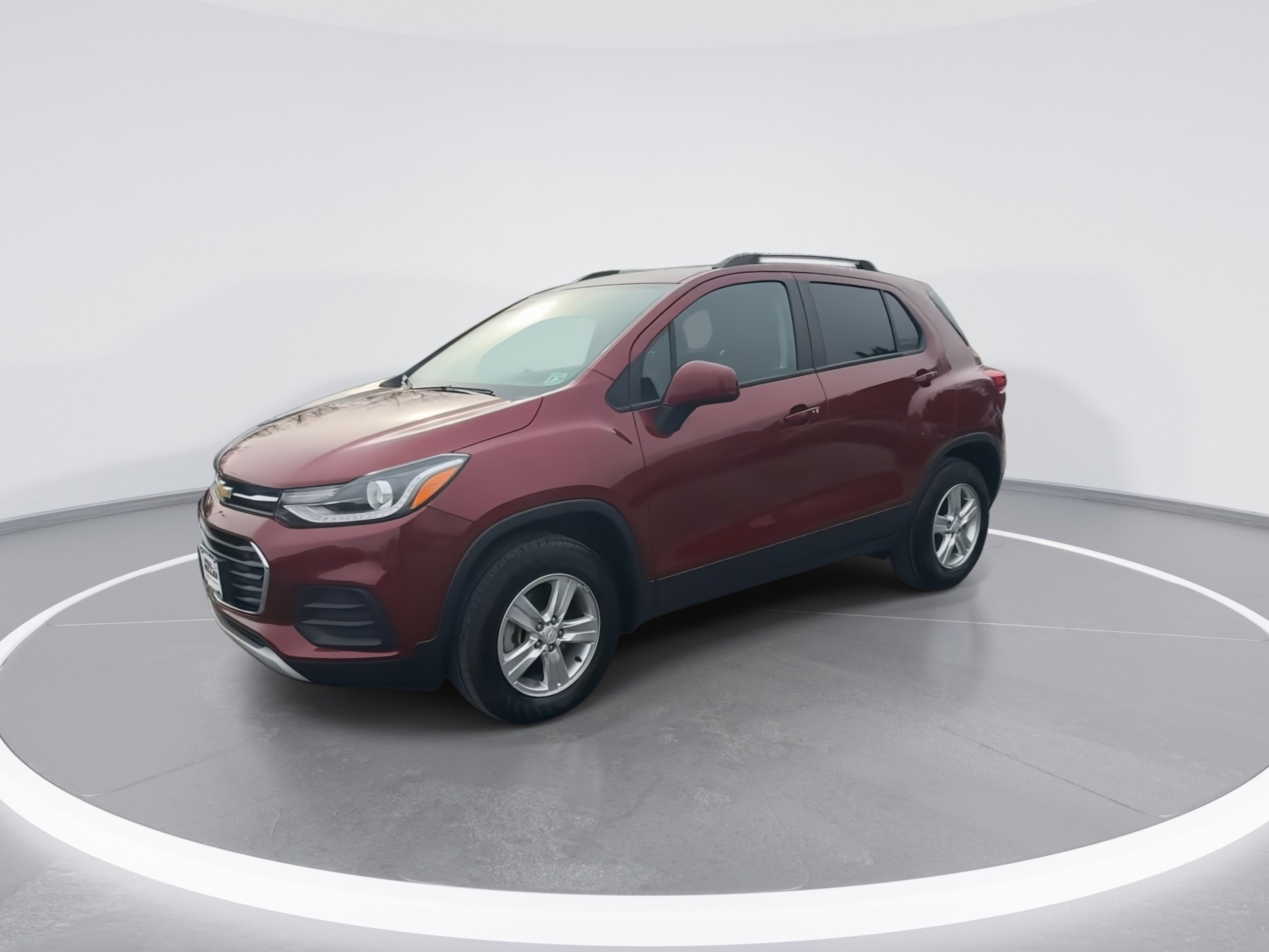 Used 2022 Chevrolet Trax LT w/ LT Convenience Package image 4