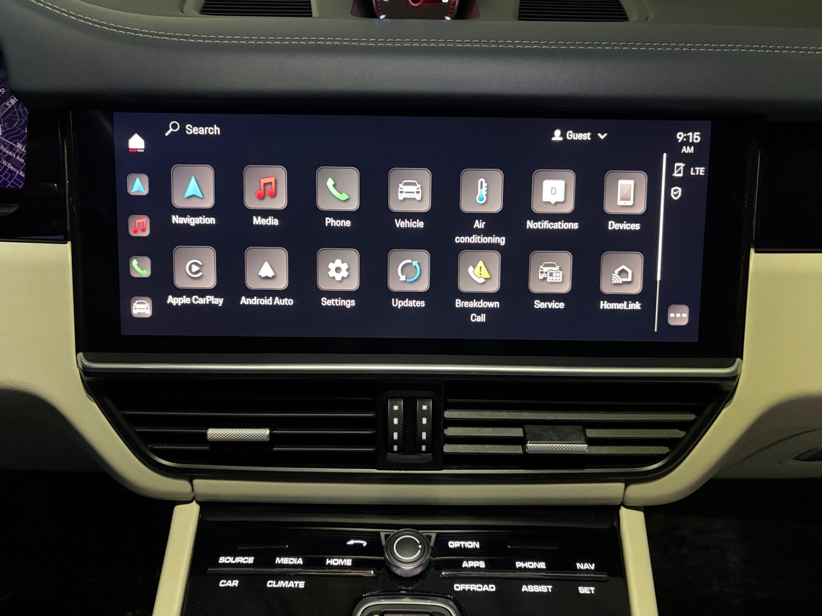 Certified 2023 Porsche Cayenne AWD/4WD image 39