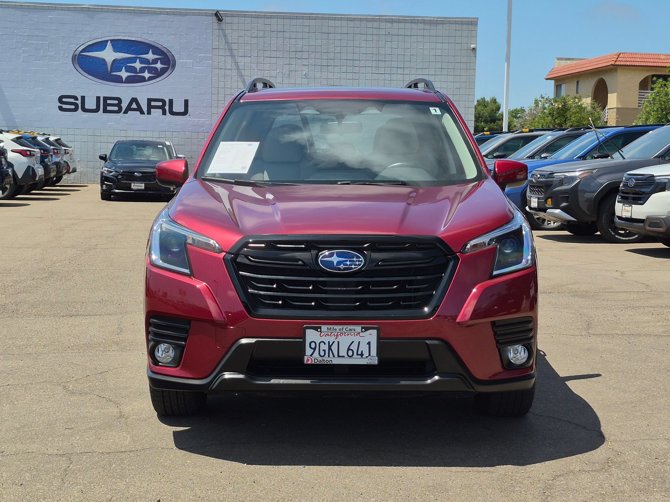 Used 2023 Subaru Forester Premium AWD/4WD image 2